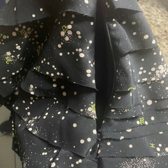 New! Tory Burch Silk Layered Ruffled Lea Black Stars Top Blouse Sz 12 - Picture 7 of 7